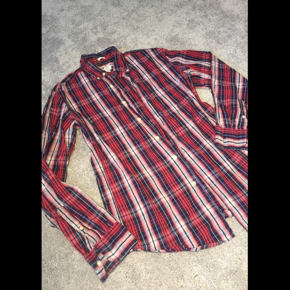 J. Crew • Tailored Fit Button Shirt - Picture 2 of 3